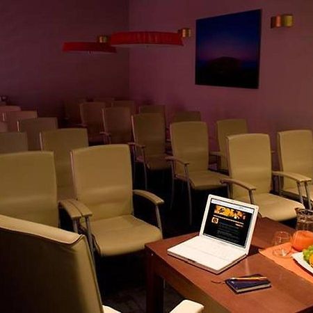 ホテル Kukubara Bowling Center Myszków エクステリア 写真