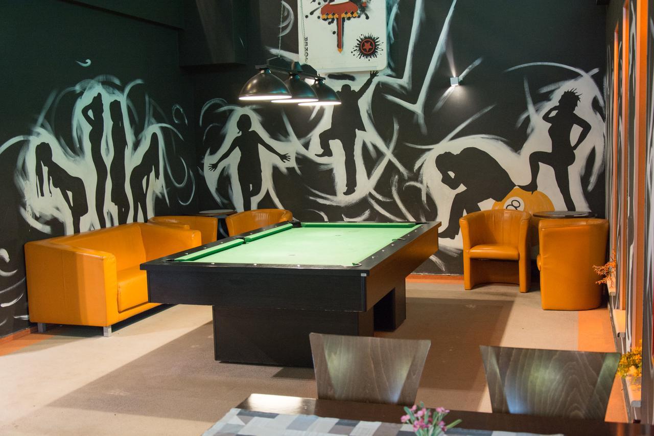 ホテル Kukubara Bowling Center Myszków エクステリア 写真