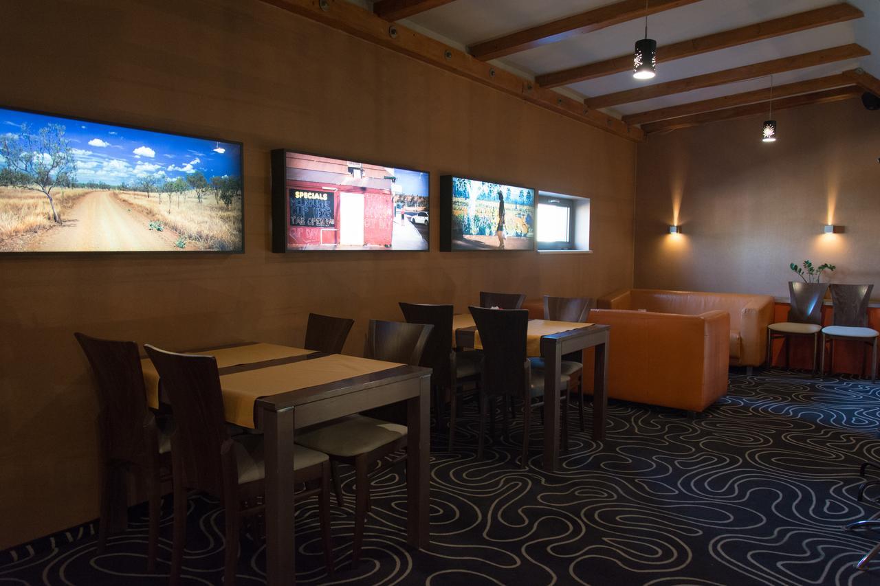 ホテル Kukubara Bowling Center Myszków エクステリア 写真