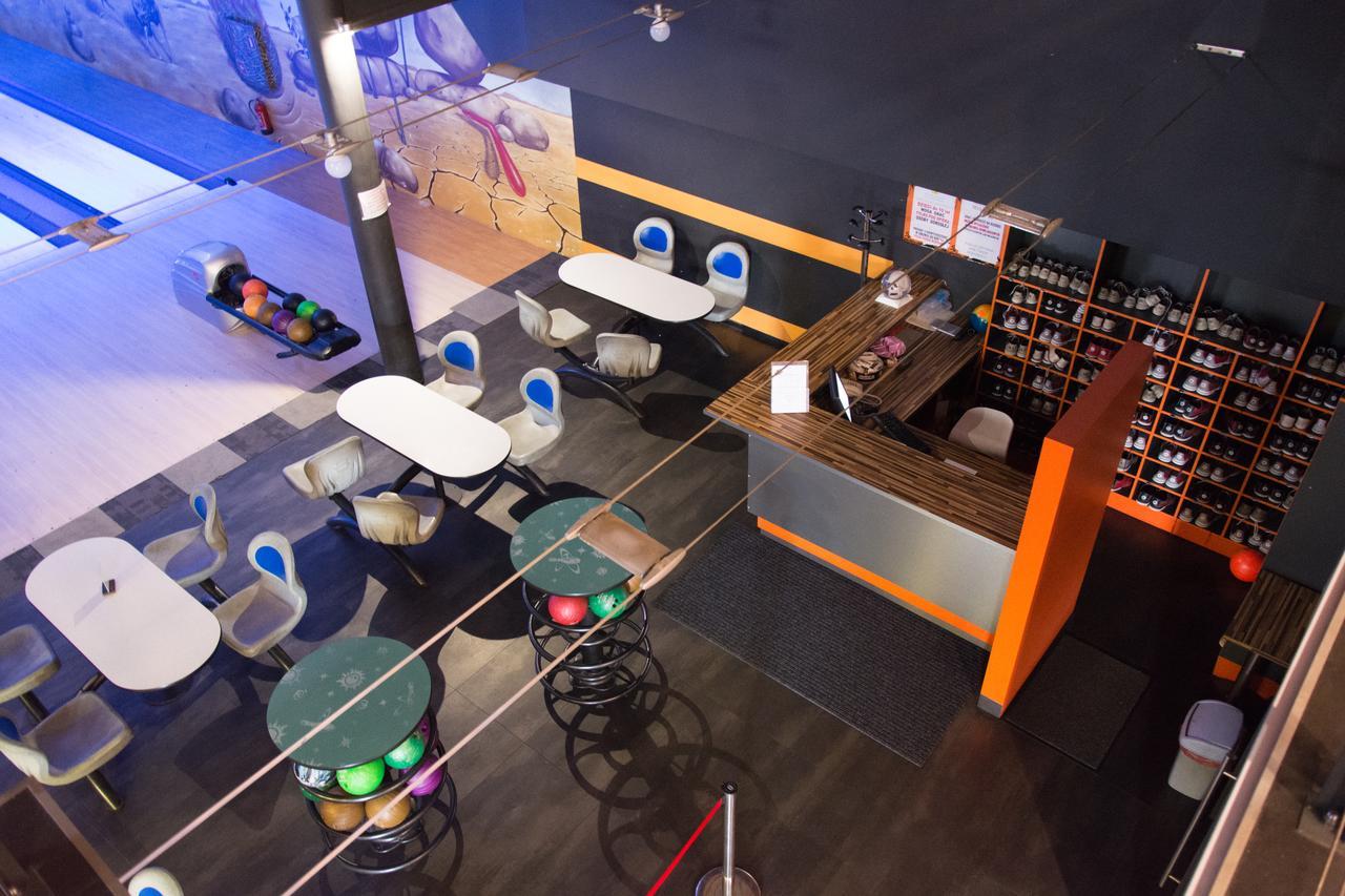 ホテル Kukubara Bowling Center Myszków エクステリア 写真