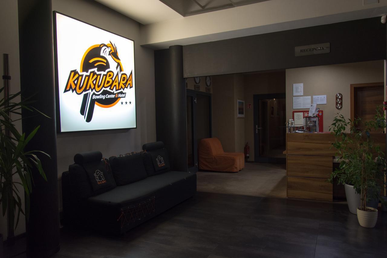 ホテル Kukubara Bowling Center Myszków エクステリア 写真