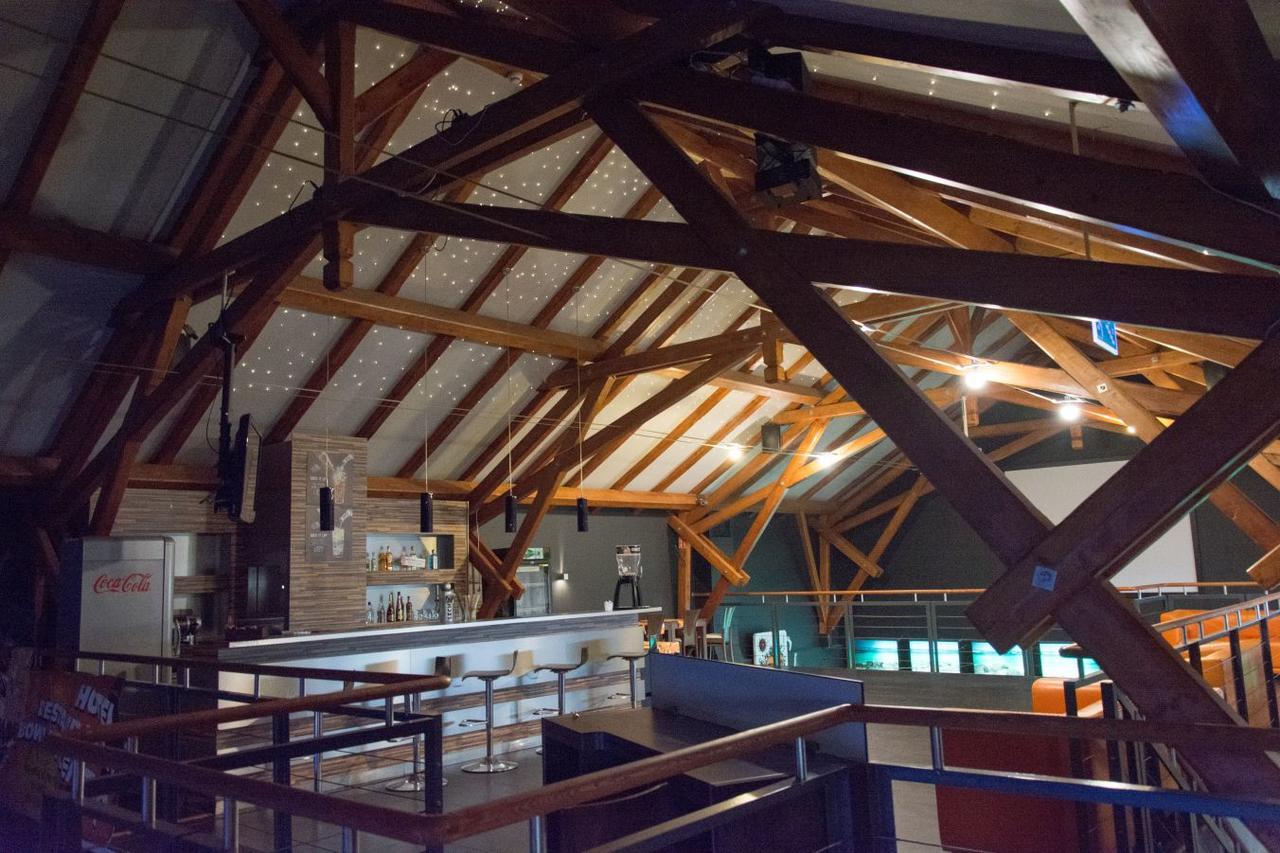 ホテル Kukubara Bowling Center Myszków エクステリア 写真